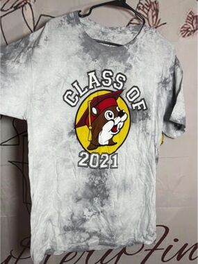 Buc-ee’s Class of 2021 Tie-Dye T-Shirt - Gray with Yellow Accent